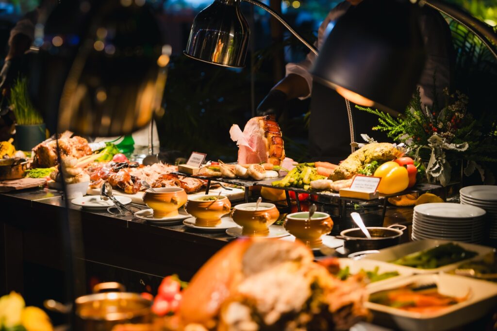 Enjoy the best Christmas buffet and New Year’s Eve dinner in Bangkok 2025 at Rembrandt Hotel Bangkok. Gala festive dining, premium seafood, live stations, live music, rooftop dining, and family-friendly celebrations.